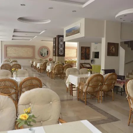 Hotel apartamentowy Saray